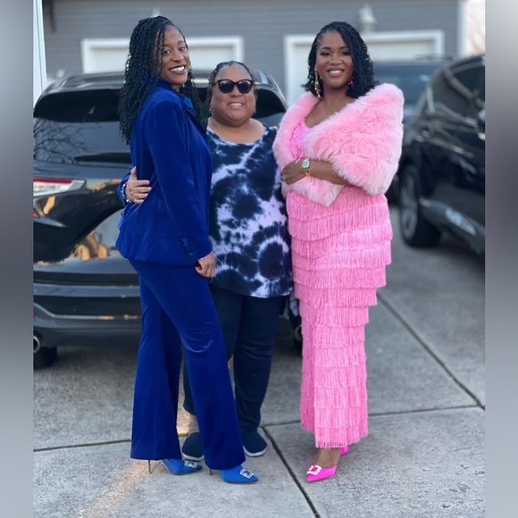 🔥 ShopAKIRA Velvet Royal-Blue Power Suit – Blazer + Pants Set 🔥 - Picture 5 of 8